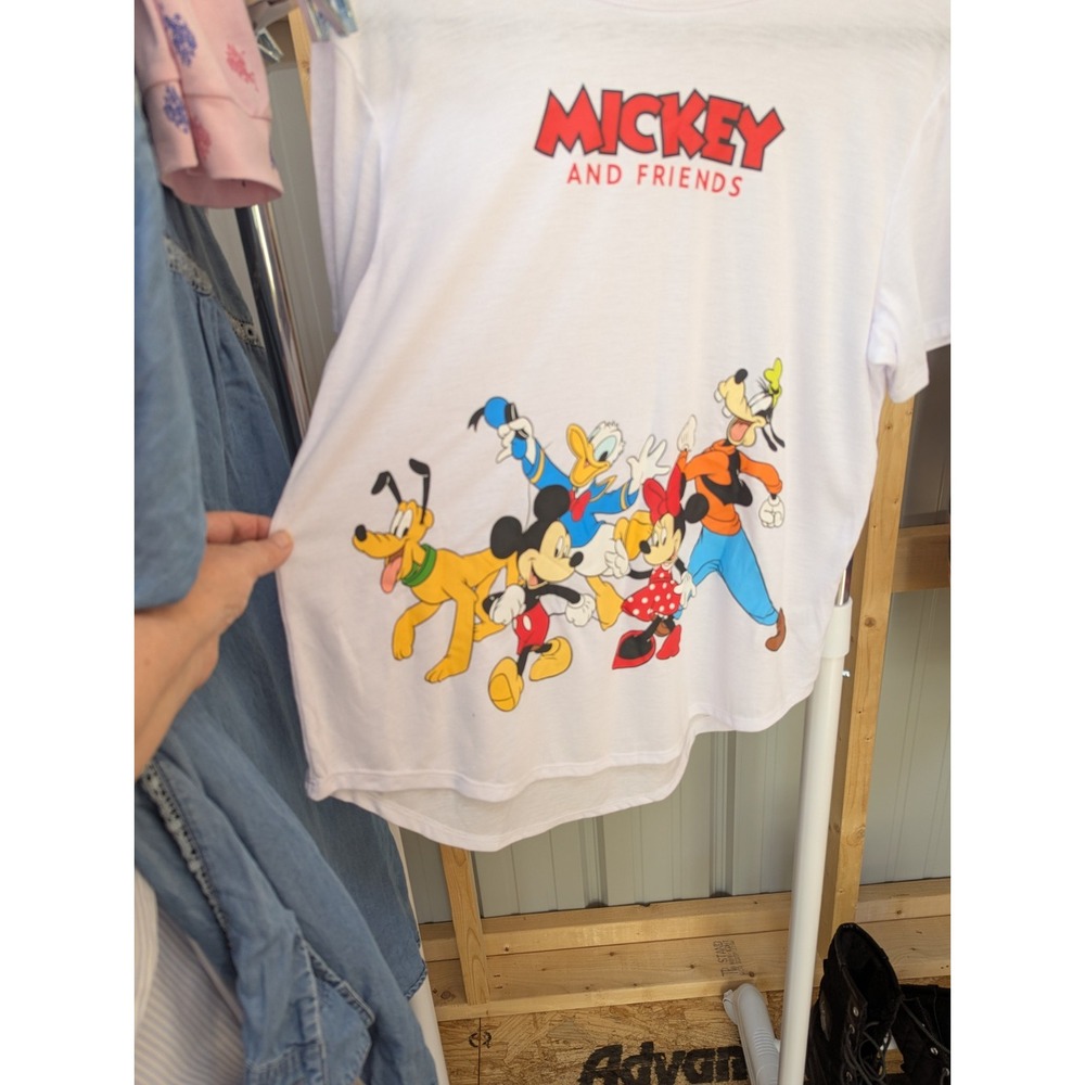white t shirt women's With Mickey And Friends. Size 15-17 XL - Picture 4 of 4